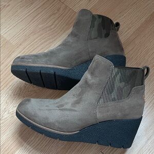 Dr. Scholl's Taupe Suede Wedge Ankle Booties